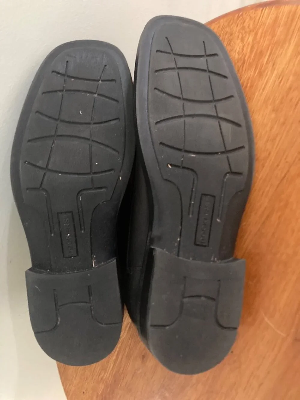 Dockers Mens Black Leather Slip-On Loafers With All Motion Comfort Soles Size 10